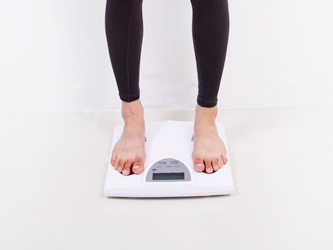 毎日とにかく体重計に乗ろう！計るだけダイエットは効果的な暗示！？ | スキンケア大学